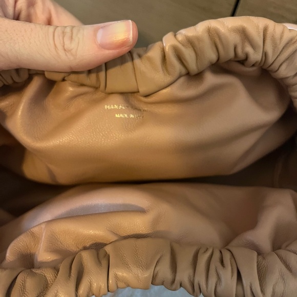 New! Mansur Gavriel Exclusive Mini Cloud Clutch Bag in Trucco Nude Tan Beige - Picture 9 of 10